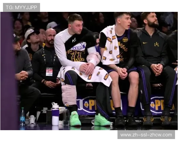 独行侠对阵湖人赛前东契奇腿筋拉伤出战成疑双方多名球员伤停